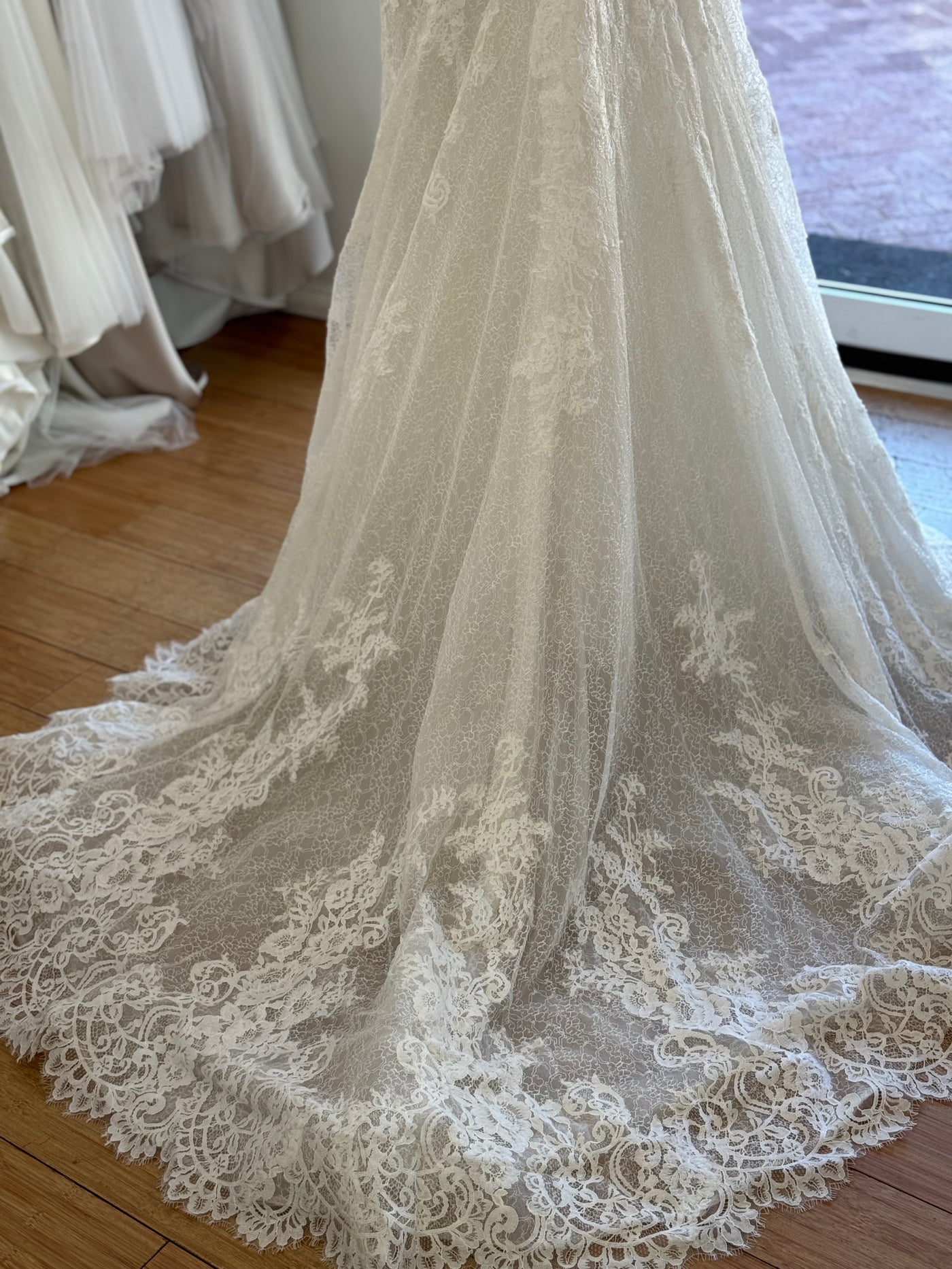 Spanish Lace Wedding Dress Size UK 12