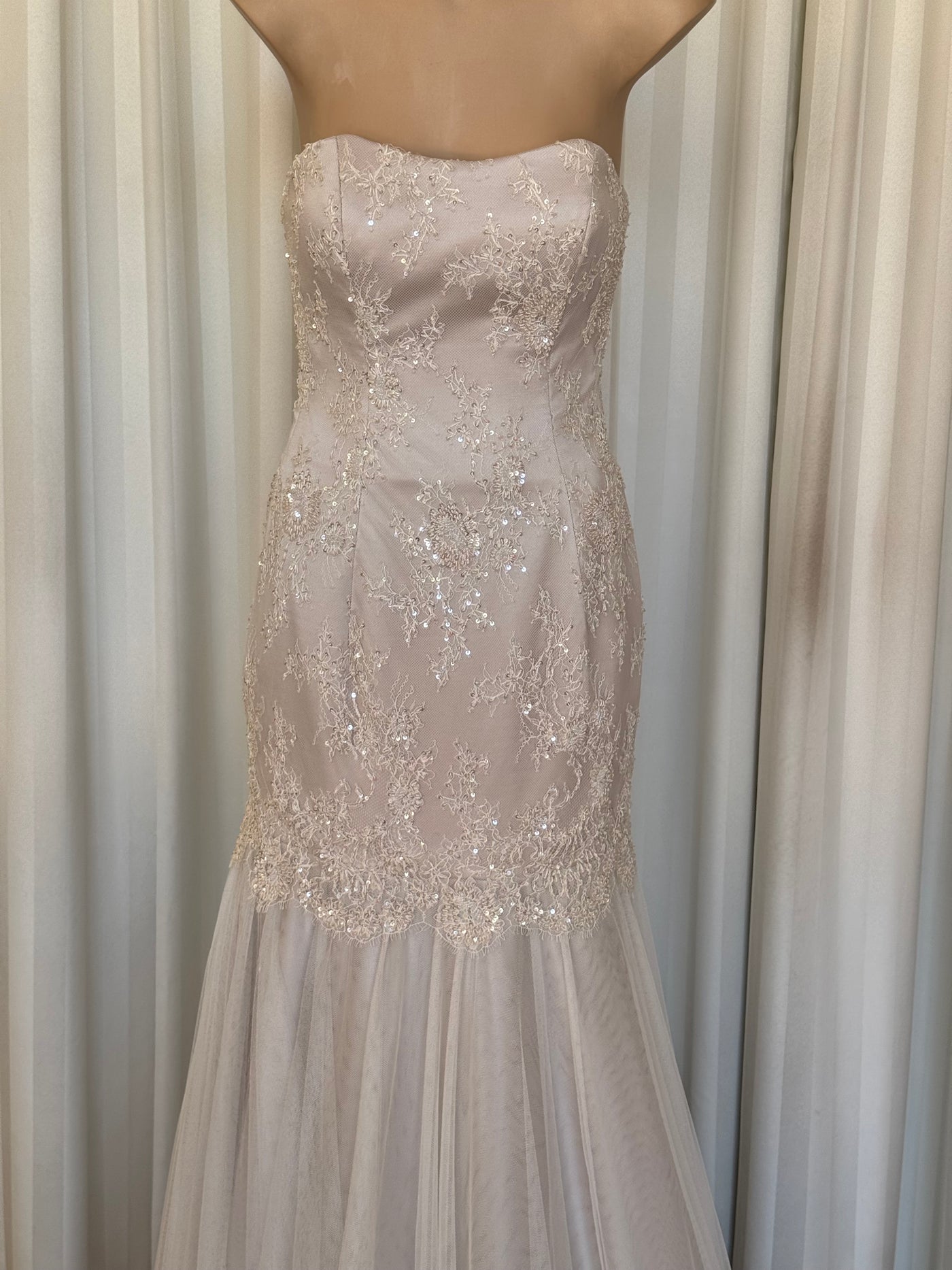 Amy Wedding Dress Size 8