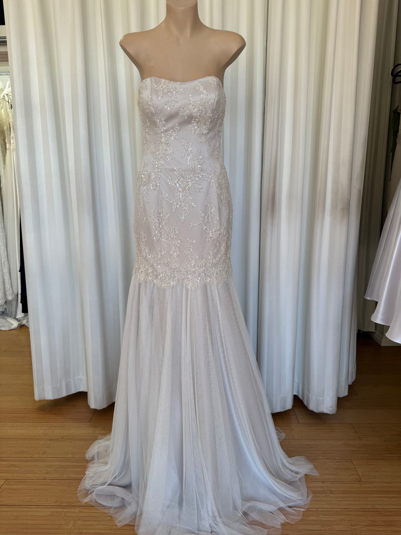 Amy Wedding Dress Size 8