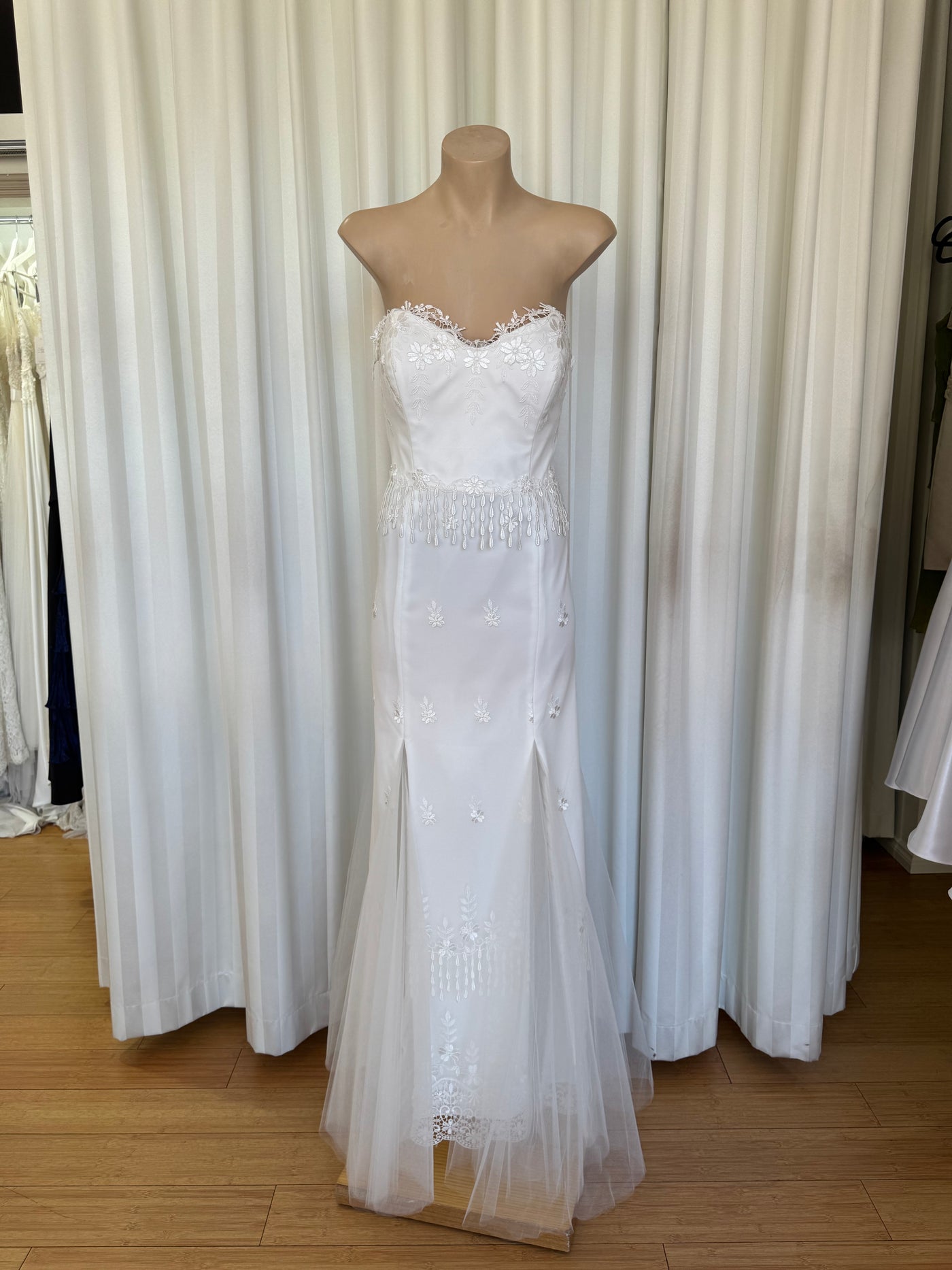 Natalie Silk White Lace Wedding Dress Size 10